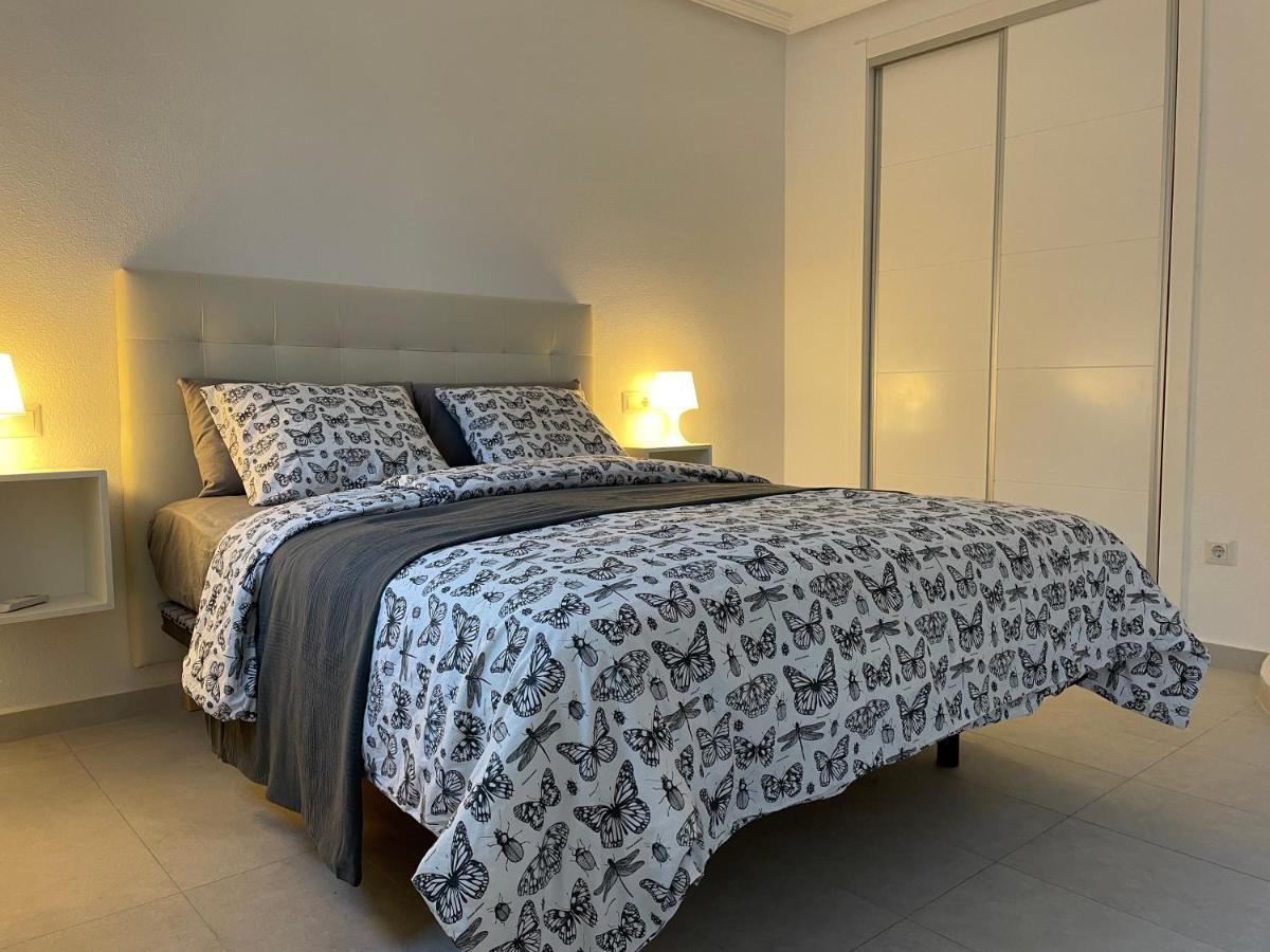 Casa Alexandra - Cosy 2Bedroom Duplex ตอร์เรเวียคา ภายนอก รูปภาพ